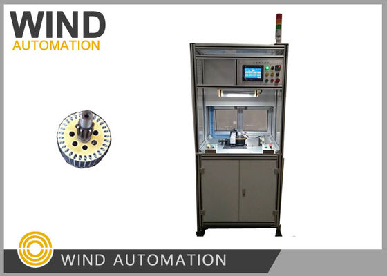 Maszyna do wstawiania papieru izolacyjnego